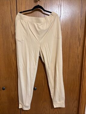 Women's Cream Pull-On Joggers with Side Pockets TALL